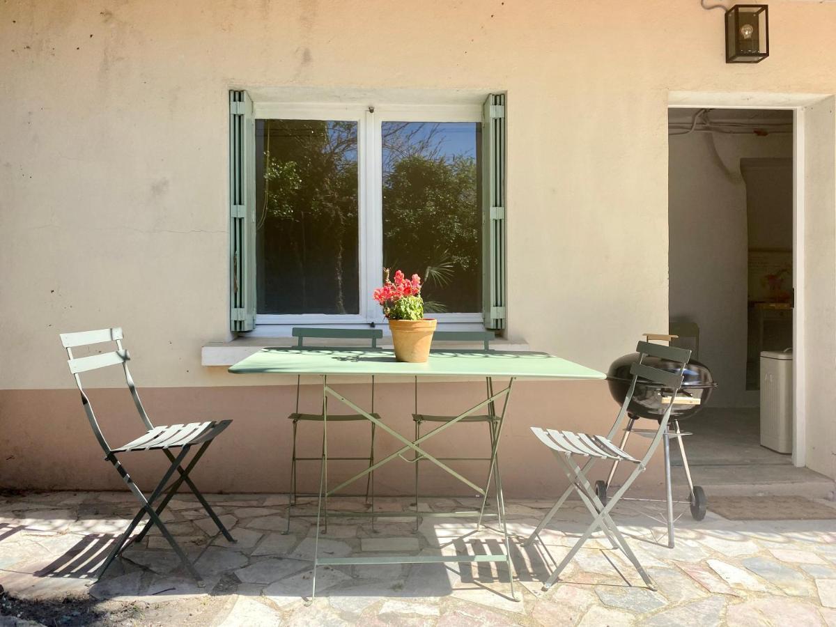 Gite Le Palmier - Perfectly Located Cosy Studio With Private Garden Puissalicon Ngoại thất bức ảnh